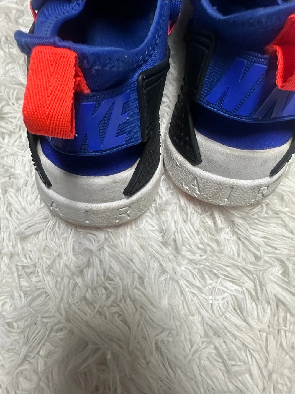 Nike Kids Blue and Coral Lightweight Sneakers